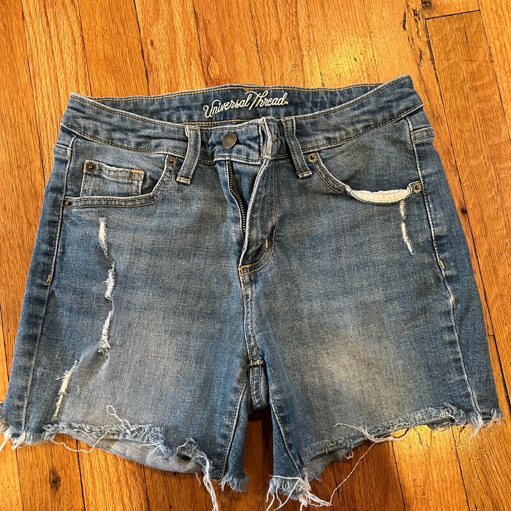 Woman’s jean shorts